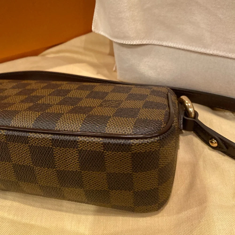 Authentic Louis Vuitton Damien Ebene shoulder clutch - Picture 6 of 16